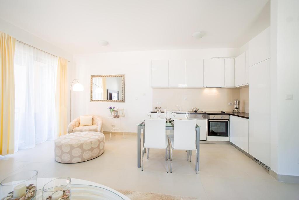 Lavander Bay Apartment C22 (6)