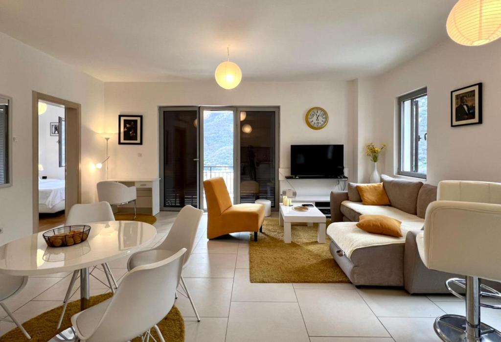 Lavender Bay Apartment C23 (2)