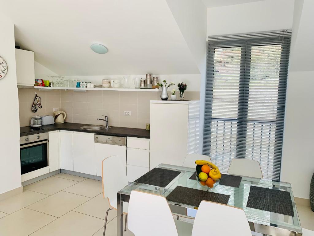 Lavender Bay Apartment C31 (5)