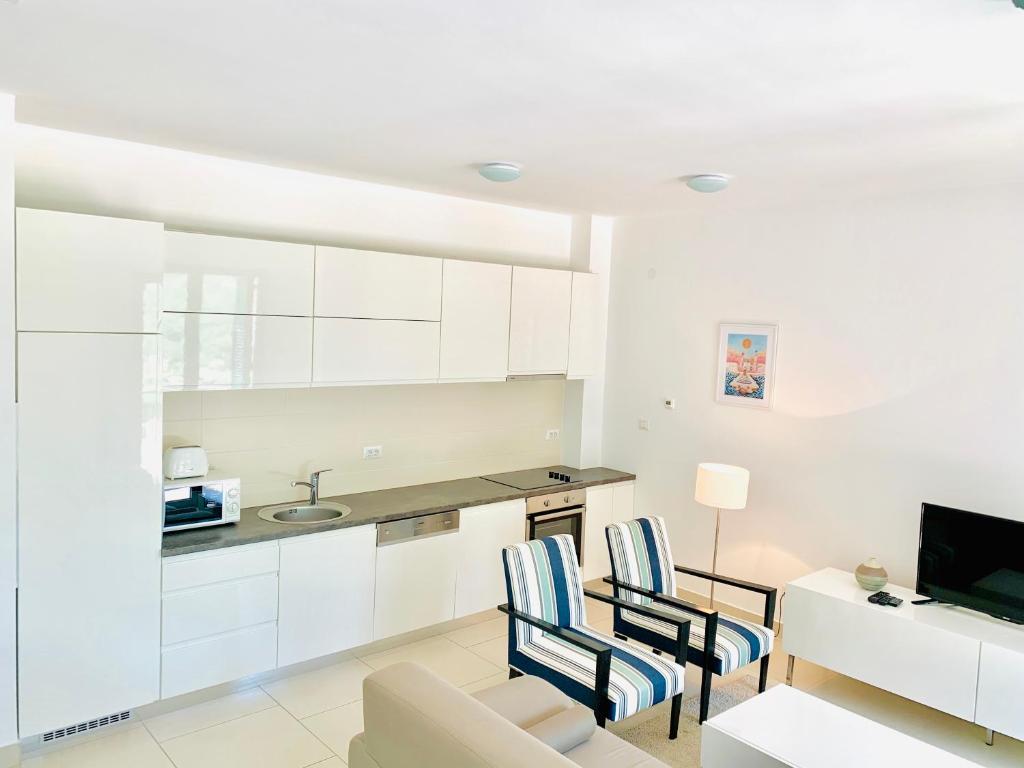 Lavender Bay Apartment C32 (10)