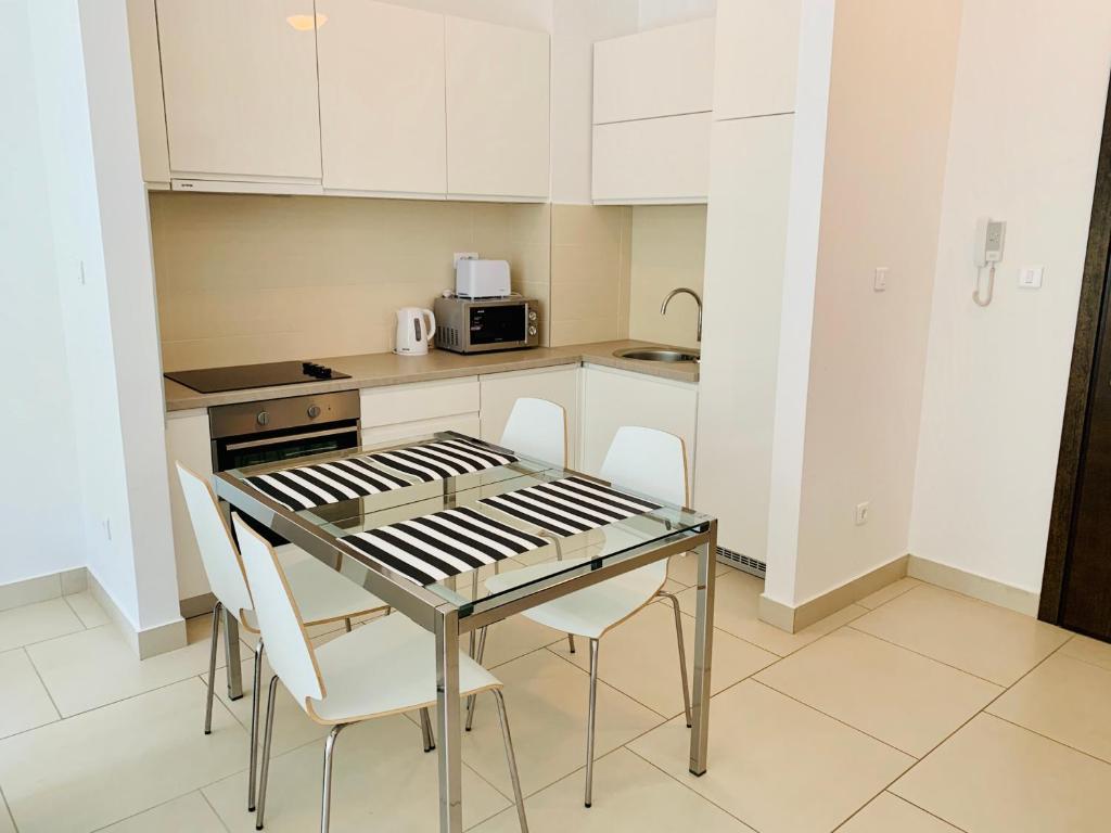 Lavender Bay Apartment F7 (4)